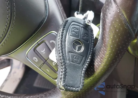 2017 Mercedes-Benz Gls 450 4Matic z USA, uszkodzony, nr VIN 4JGDF6EE3HA816466